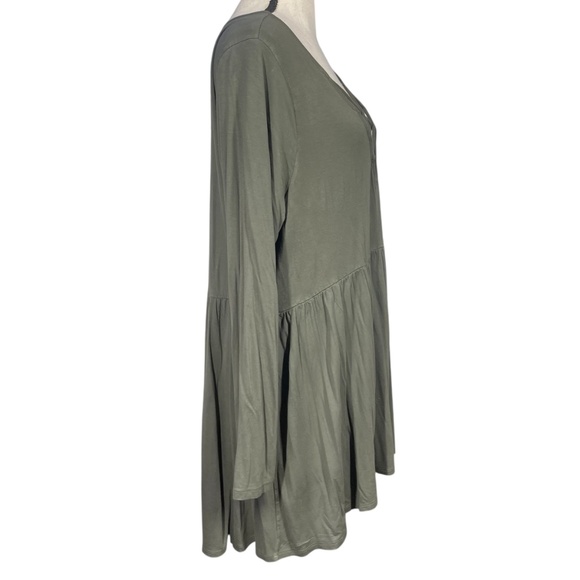 Torrid Super Soft Top - Picture 2 of 4